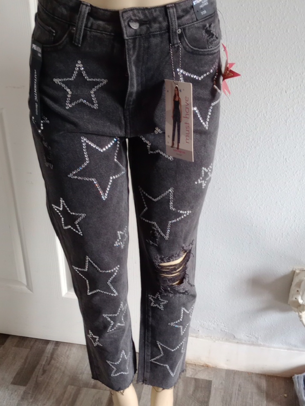 Simple Societty  Must Have Black Star-Studded Ankle Jeans